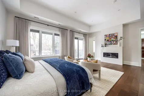 264 Cortleigh Boulevard Toronto ON M5N 1P7