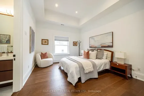 264 Cortleigh Boulevard Toronto ON M5N 1P7