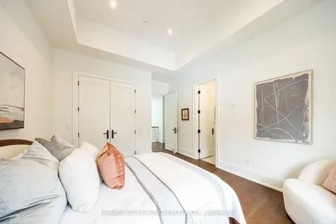 264 Cortleigh Boulevard Toronto ON M5N 1P7