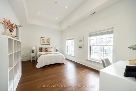 264 Cortleigh Boulevard Toronto ON M5N 1P7