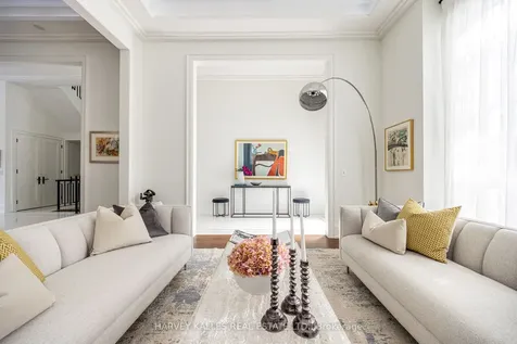 264 Cortleigh Boulevard Toronto ON M5N 1P7