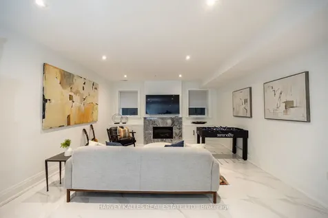 264 Cortleigh Boulevard Toronto ON M5N 1P7