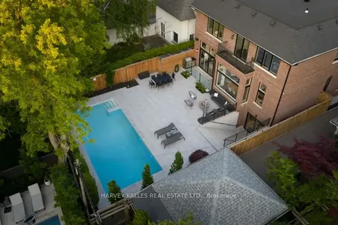 264 Cortleigh Boulevard Toronto ON M5N 1P7