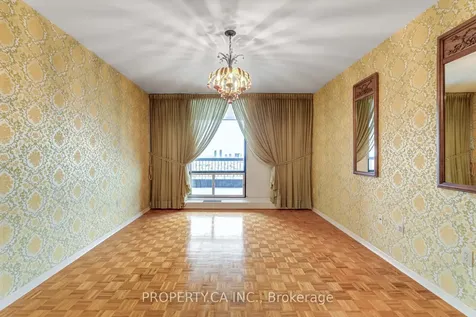 135 Antibes Drive Toronto ON M2R 2Z1