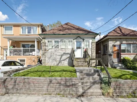 31 Blandford Street Toronto ON M6E 3A6