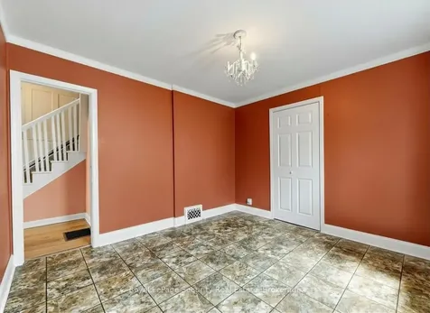 31 Blandford Street Toronto ON M6E 3A6
