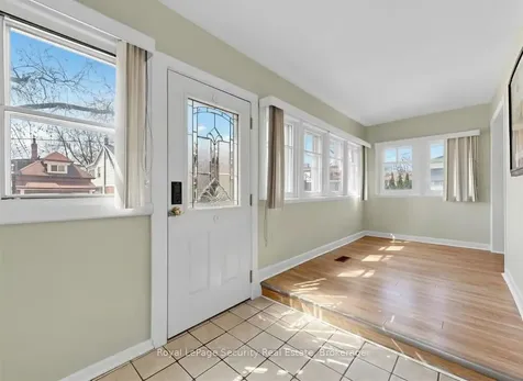 31 Blandford Street Toronto ON M6E 3A6