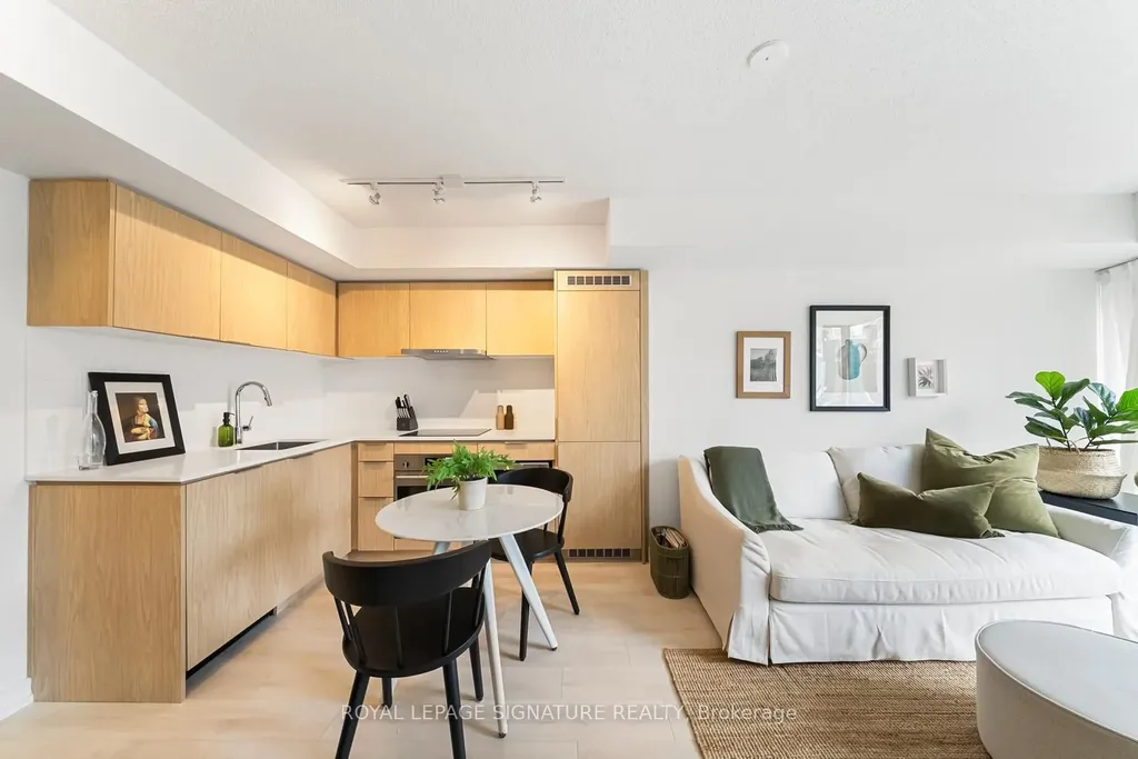 60 Shuter Street Toronto ON M5B 1A8