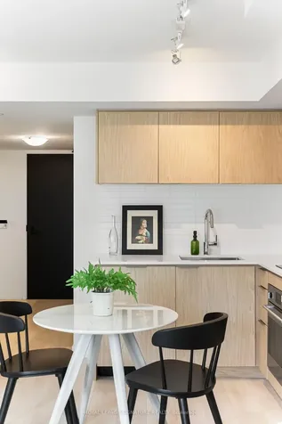 60 Shuter Street Toronto ON M5B 1A8