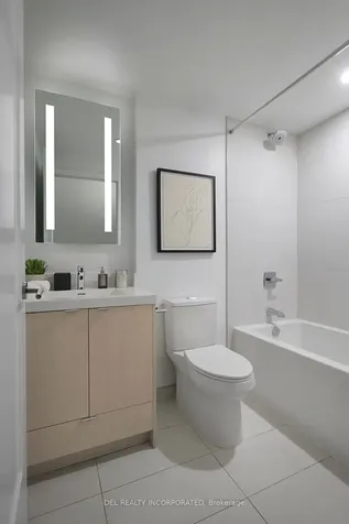 30 Inn On The Park Drive Toronto ON M3C 0P7