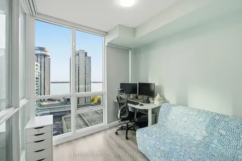 18 Harbour Street Toronto ON M5J 2Z6