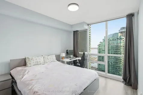 18 Harbour Street Toronto ON M5J 2Z6