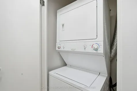 18 Harbour Street Toronto ON M5J 2Z6