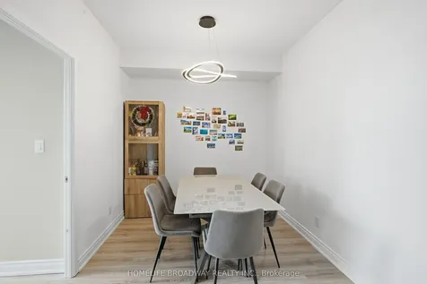 18 Harbour Street Toronto ON M5J 2Z6
