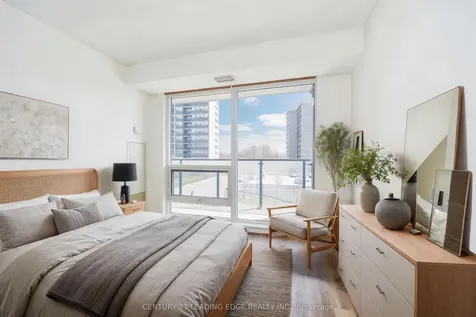 18 Valley Woods Road Toronto ON M3A 0A1