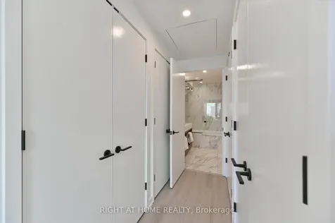 505 Richmond Street W Toronto ON M5V 1Y3