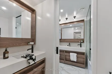 505 Richmond Street W Toronto ON M5V 1Y3