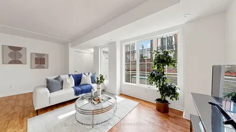 5 Everson Drive Toronto ON M2N 7C3