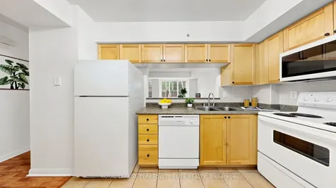 5 Everson Drive Toronto ON M2N 7C3