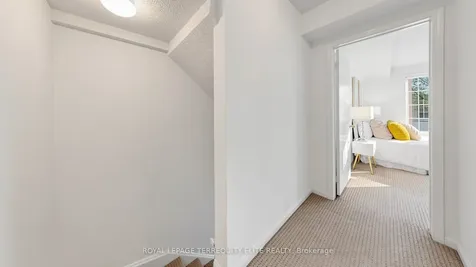 5 Everson Drive Toronto ON M2N 7C3