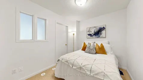 5 Everson Drive Toronto ON M2N 7C3
