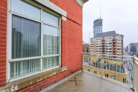1 Deer Park Crescent Toronto ON M4V 3C4