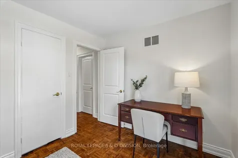 8 Crimson Millway N/a Toronto ON M2L 1T6