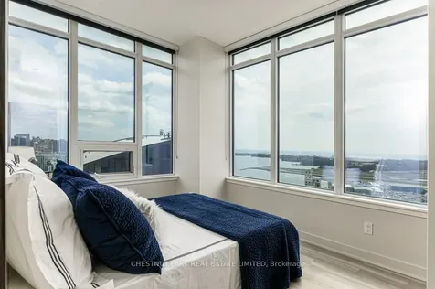 17 Bathurst Street Toronto ON M5V 0N1
