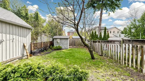 190 Bowood Avenue Toronto ON M4N 1Y6