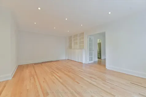 100 Oriole Parkway Toronto ON M5P 2G8
