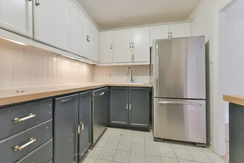 100 Oriole Parkway Toronto ON M5P 2G8