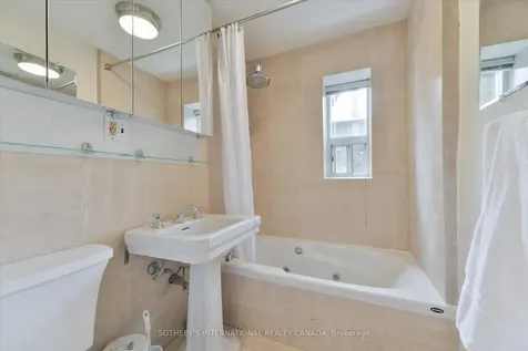 100 Oriole Parkway Toronto ON M5P 2G8