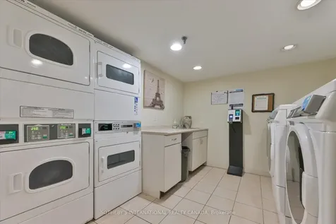 100 Oriole Parkway Toronto ON M5P 2G8