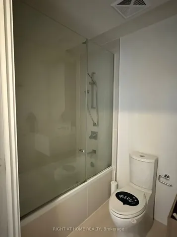1 Bloor Street E Toronto ON M4W 0A8