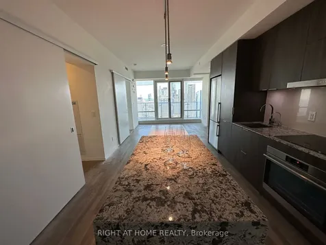 1 Bloor Street E Toronto ON M4W 0A8