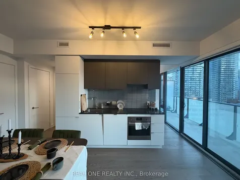 161 Roehampton Avenue Toronto ON M4P 0C8