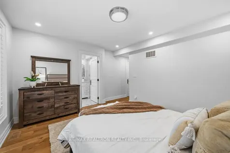 98 Poyntz Avenue Toronto ON M2N 1J2
