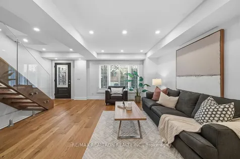 98 Poyntz Avenue Toronto ON M2N 1J2