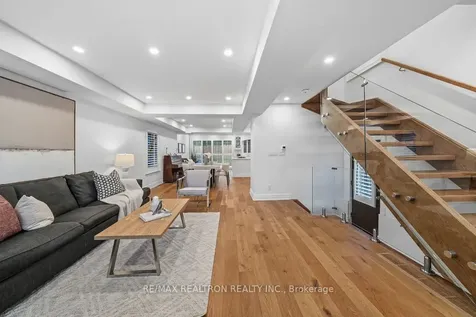 98 Poyntz Avenue Toronto ON M2N 1J2