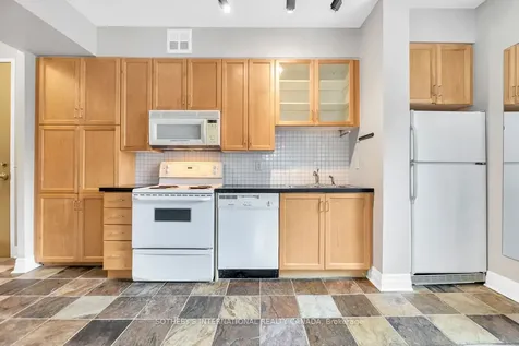 70 Alexander Street Toronto ON M4Y 3B6