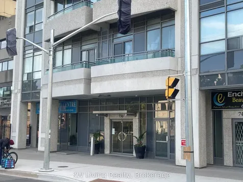 736 Spadina Avenue Toronto ON M5S 2J6