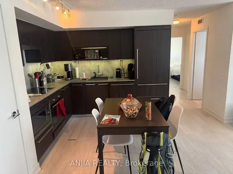 70 Queens Wharf Road Toronto ON M5V 0J2