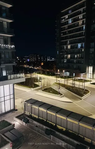32 Forest Manor Road Toronto ON M2J 1M1