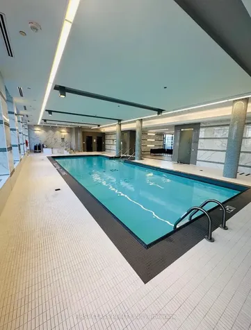 32 Forest Manor Road Toronto ON M2J 1M1