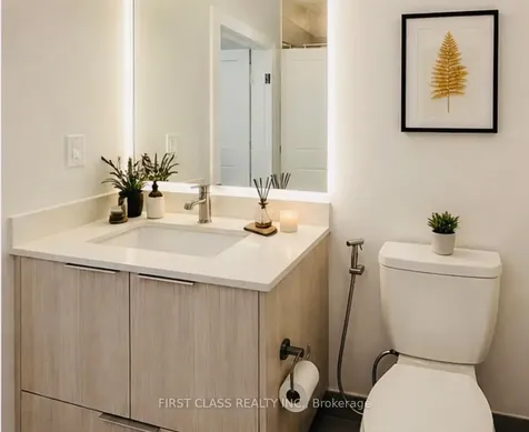 32 Forest Manor Road Toronto ON M2J 1M1