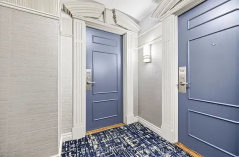 88 Grandview Way Toronto ON M2N 6V6