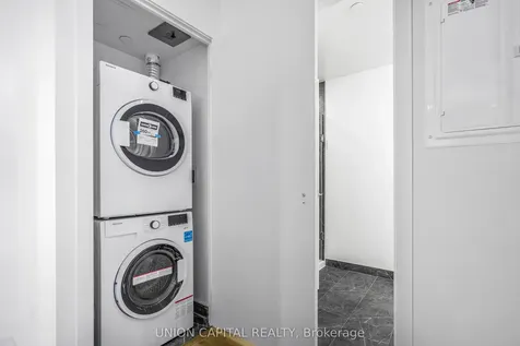 252 Church Street Toronto ON M5B 0E6