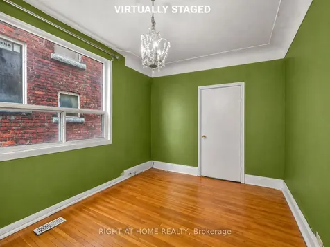 284 Grace Street Toronto ON M6G 3A6