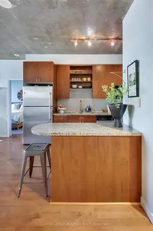 1005 King Street W Toronto ON M6K 3M8