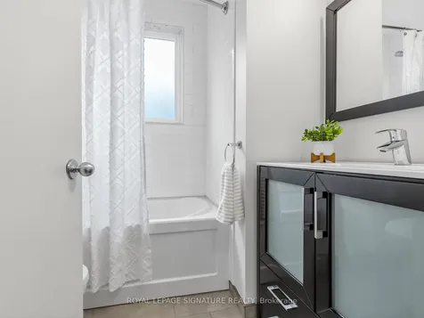 23 Ballymena Court Toronto ON M3C 2B8
